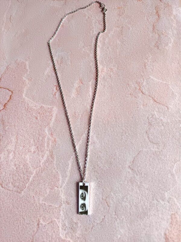 Personalized Photo Necklace – Perfect for Creating a Unique and Thoughtful Gift for Him or Her - Image 5